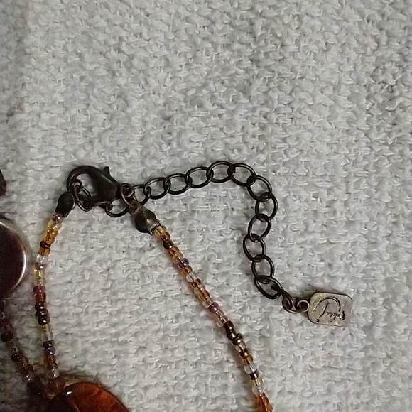 Long faux amber brown orange beaded necklace - Picture 3 of 6